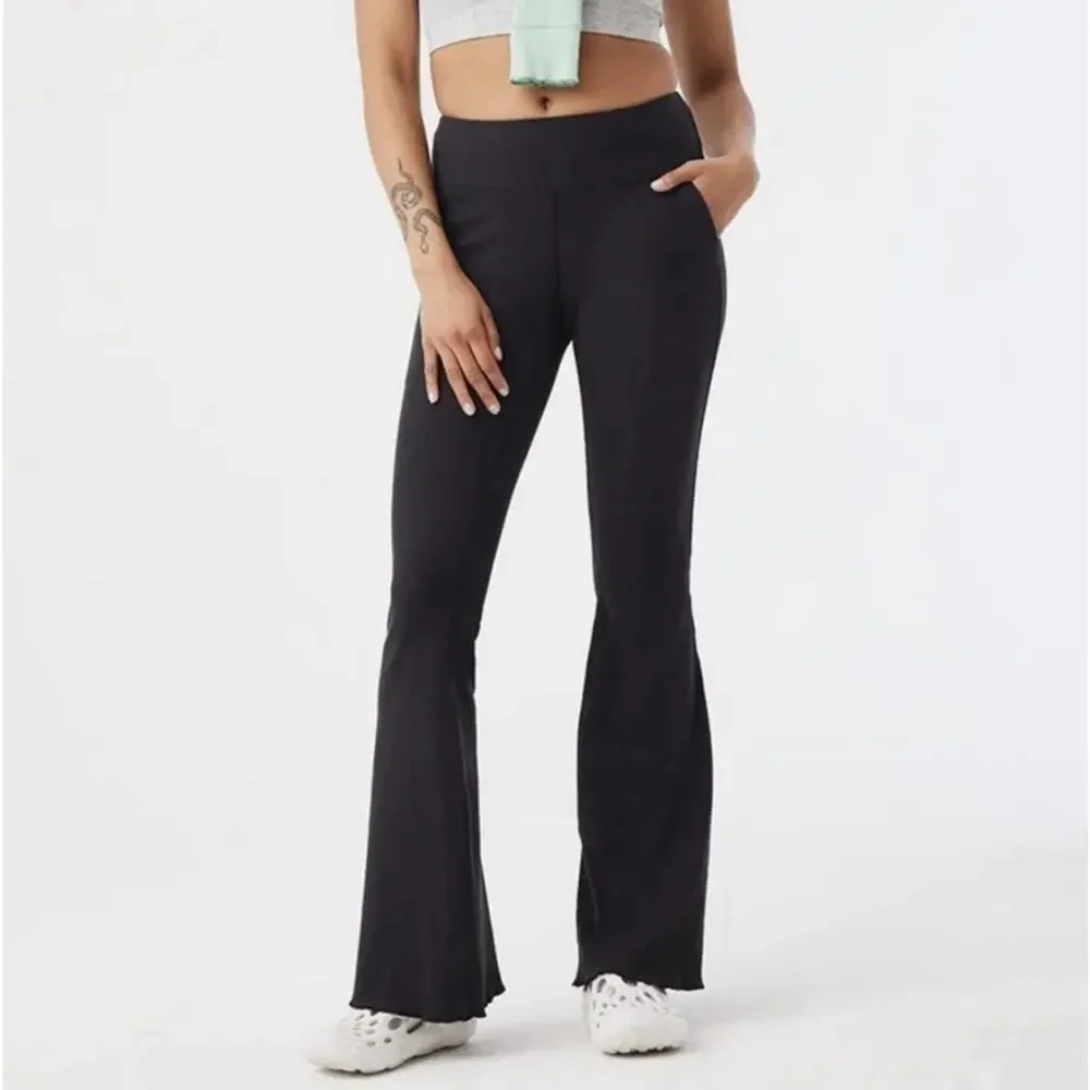 Outdoor Voices Superform Ribbed Flare Leggings BXS Black Athleisure Travel - Picture 1 of 13